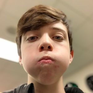 Meet your Posher, Ethan